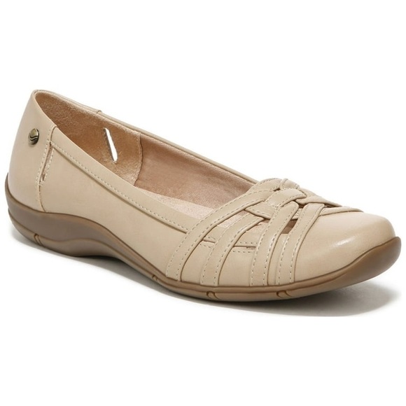 LIFESTRIDE WOMENS DIVERSE FLAT TAUPE (WIDE) - Picture 1 of 8